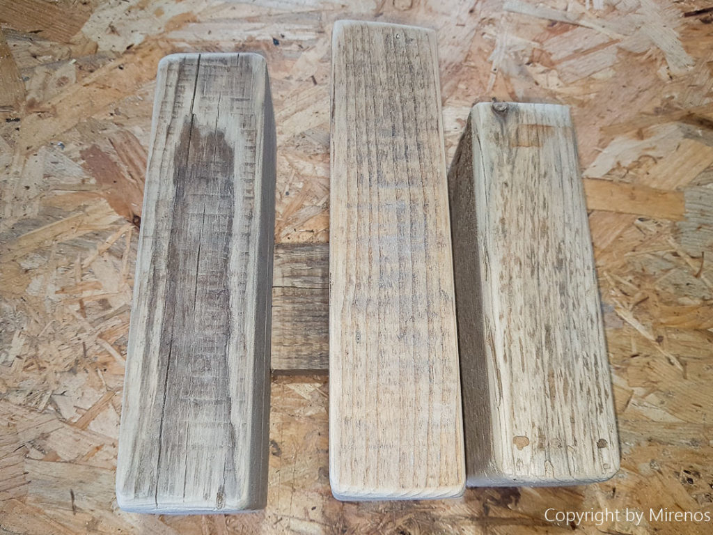 drei Holzreste Holzlatten